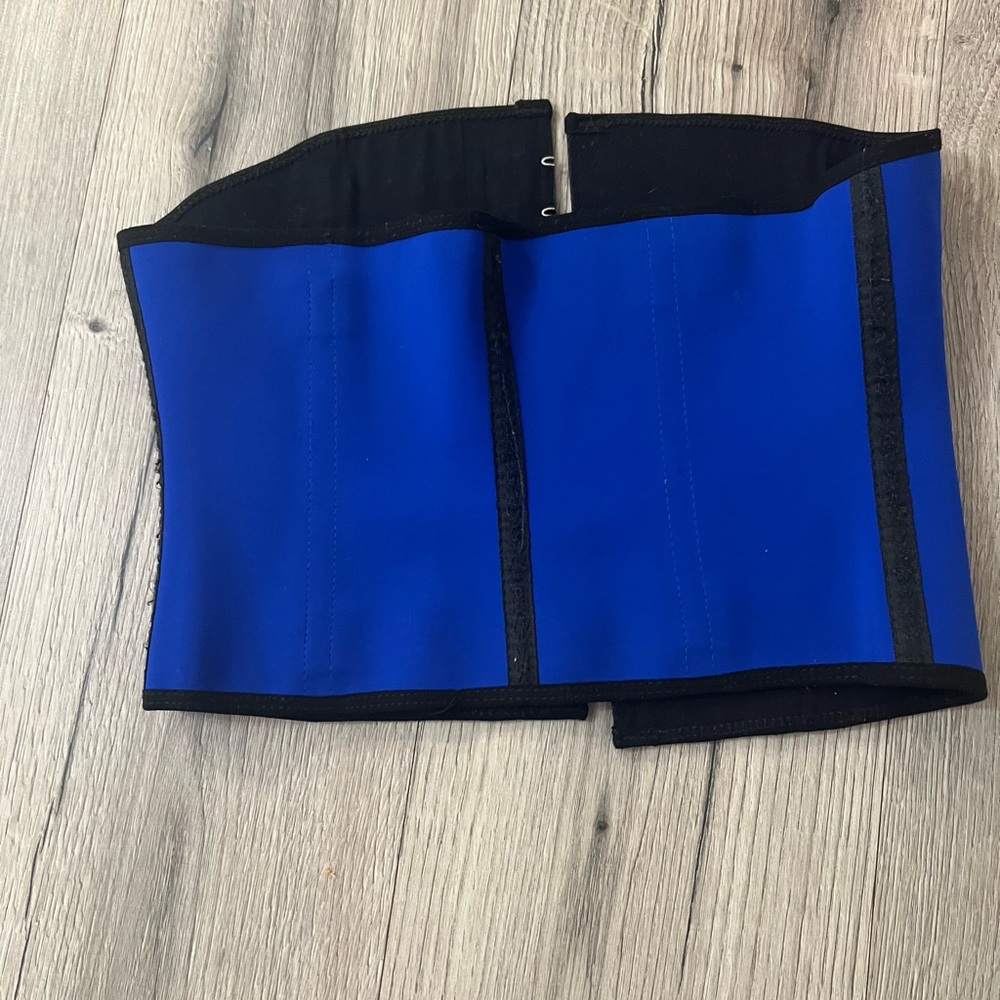 Ann Michell Black Waist Trainer - Picture 2 of 5